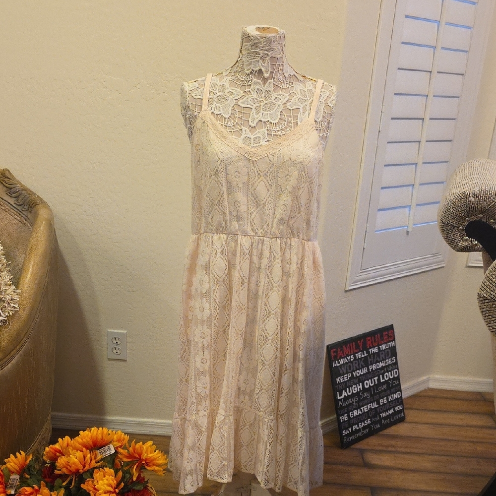Torrid Lace Midi Dress in Cream